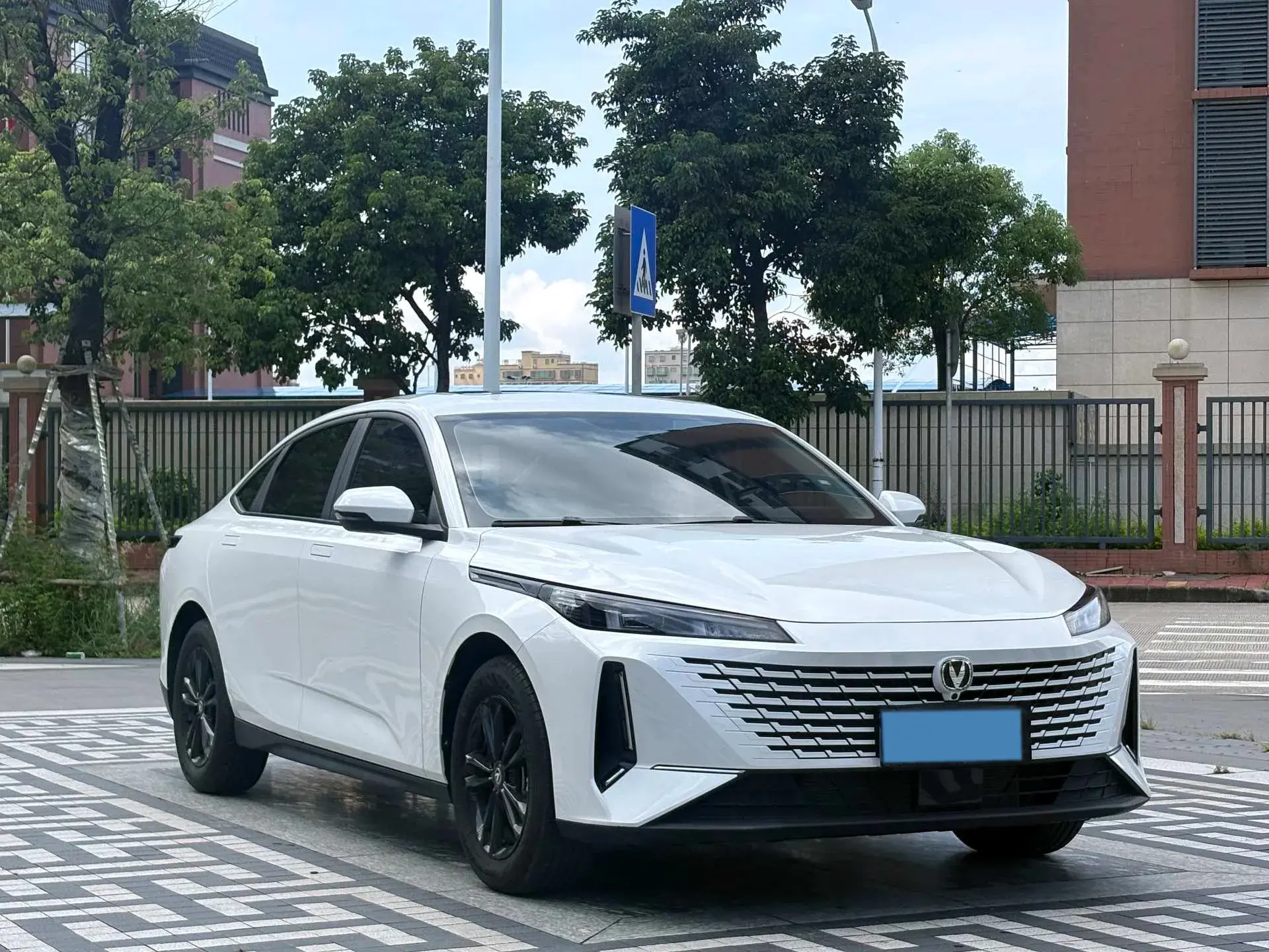 2023 CHANGAN LAMORE thumbnail 3