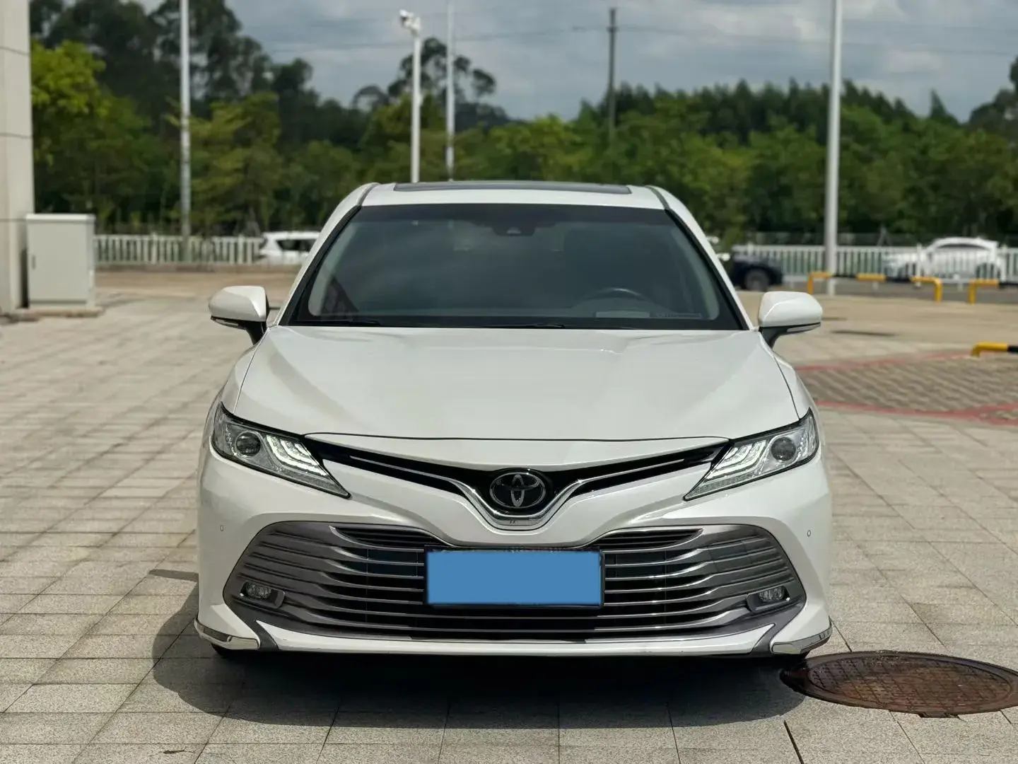 2019 TOYOTA CAMRY thumbnail 2
