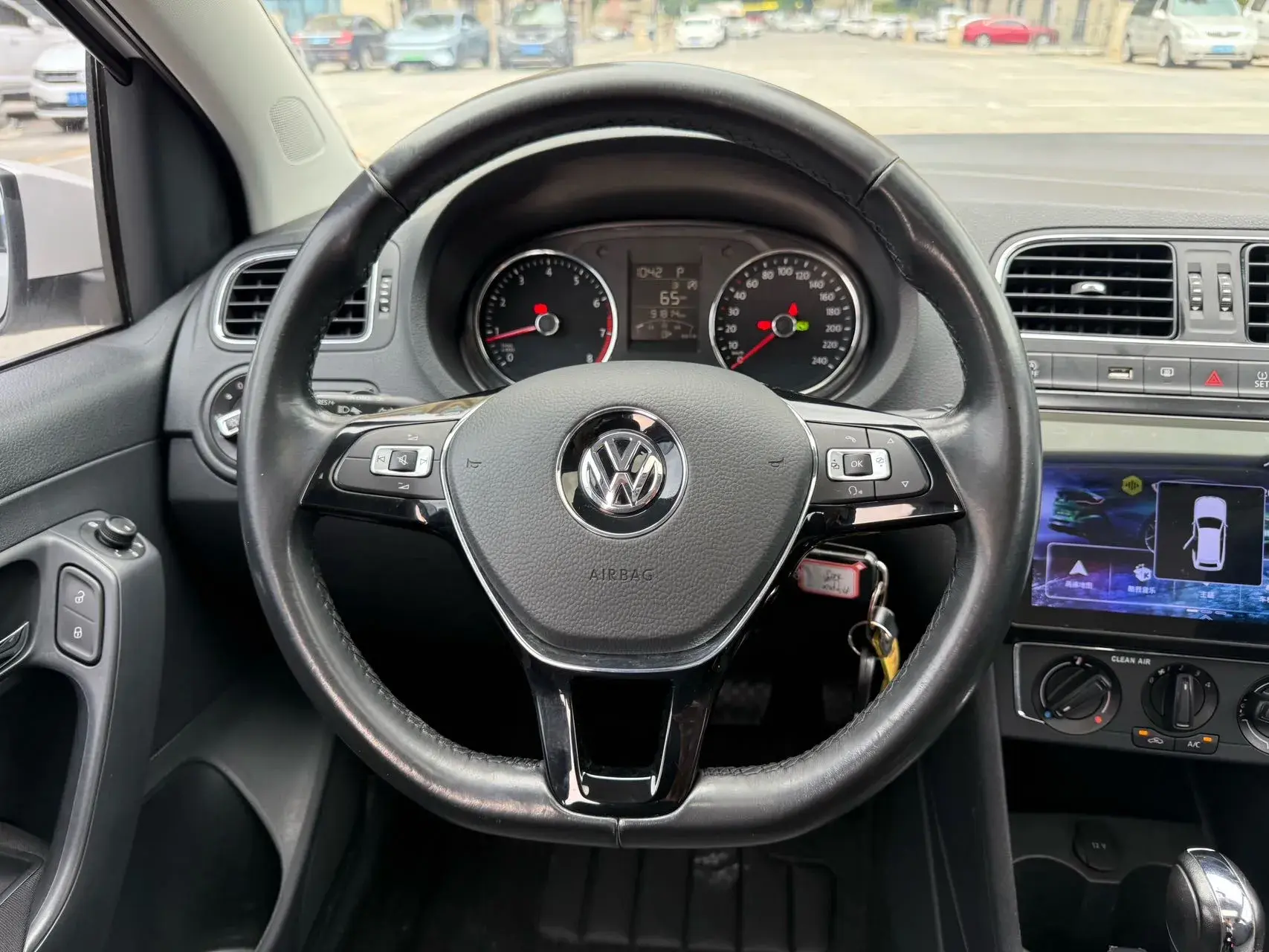2018 VOLKSWAGEN POLO thumbnail 4