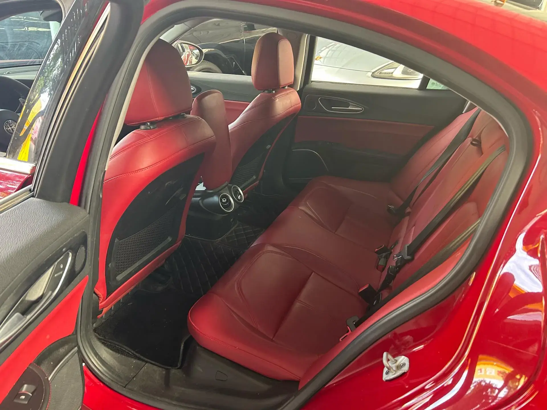 2020 ALFA ROMEO thumbnail 3