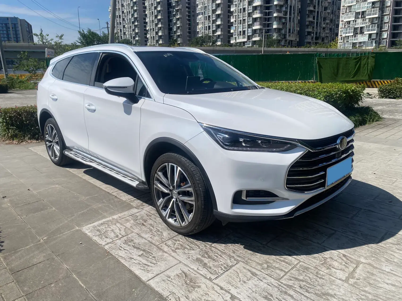 2018 BYD SONG thumbnail 3