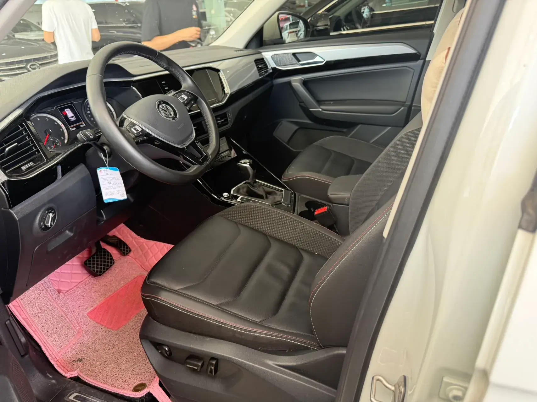 2020 VOLKSWAGEN TAYRON thumbnail 3