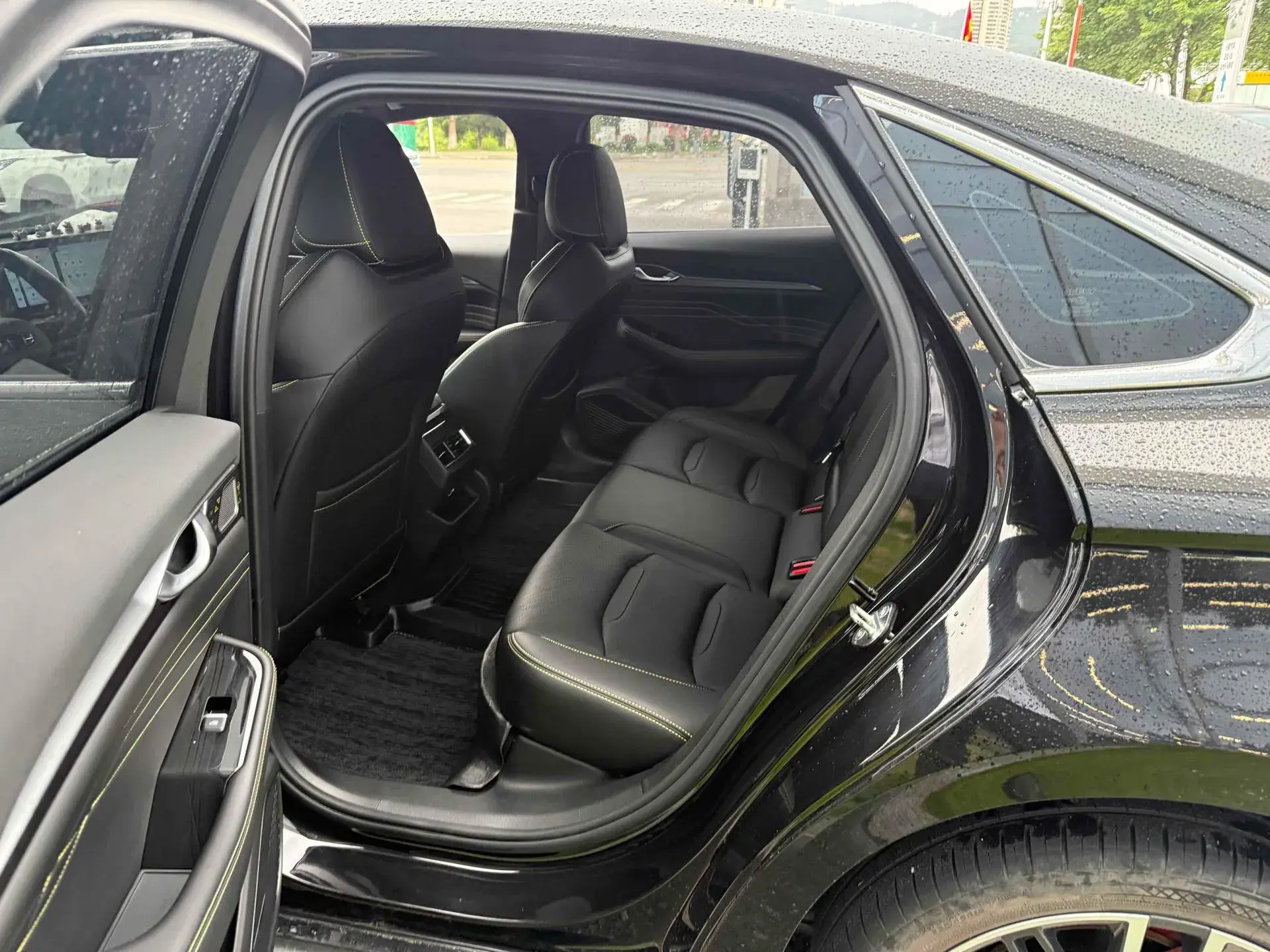 2023 GEELY PREFACE thumbnail 4