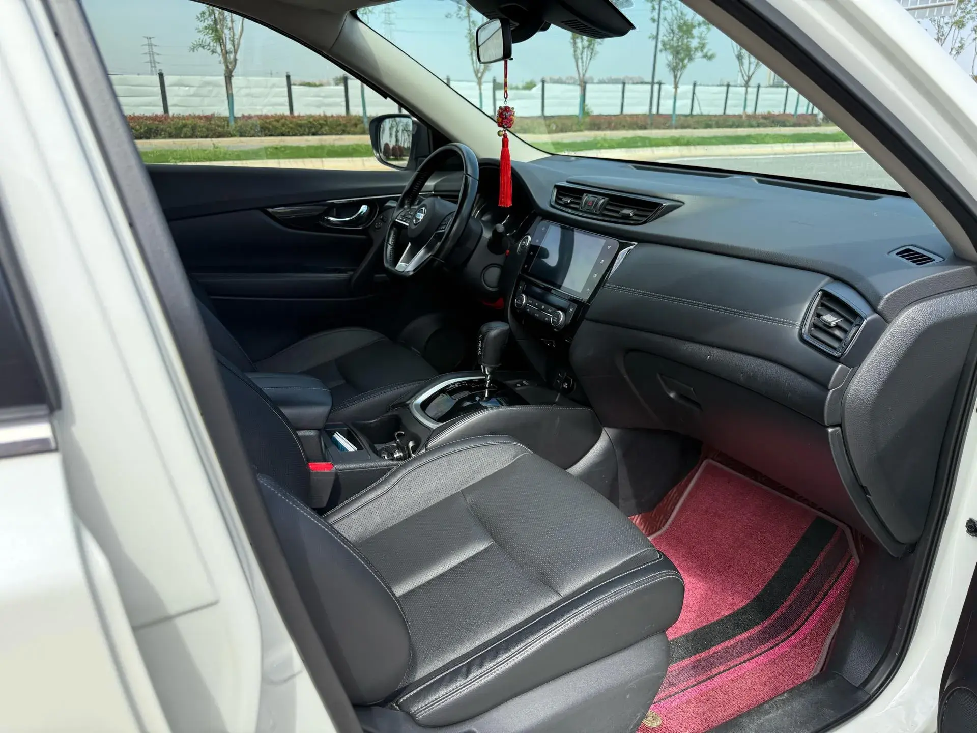 2020 NISSAN X-TRAIL thumbnail 4