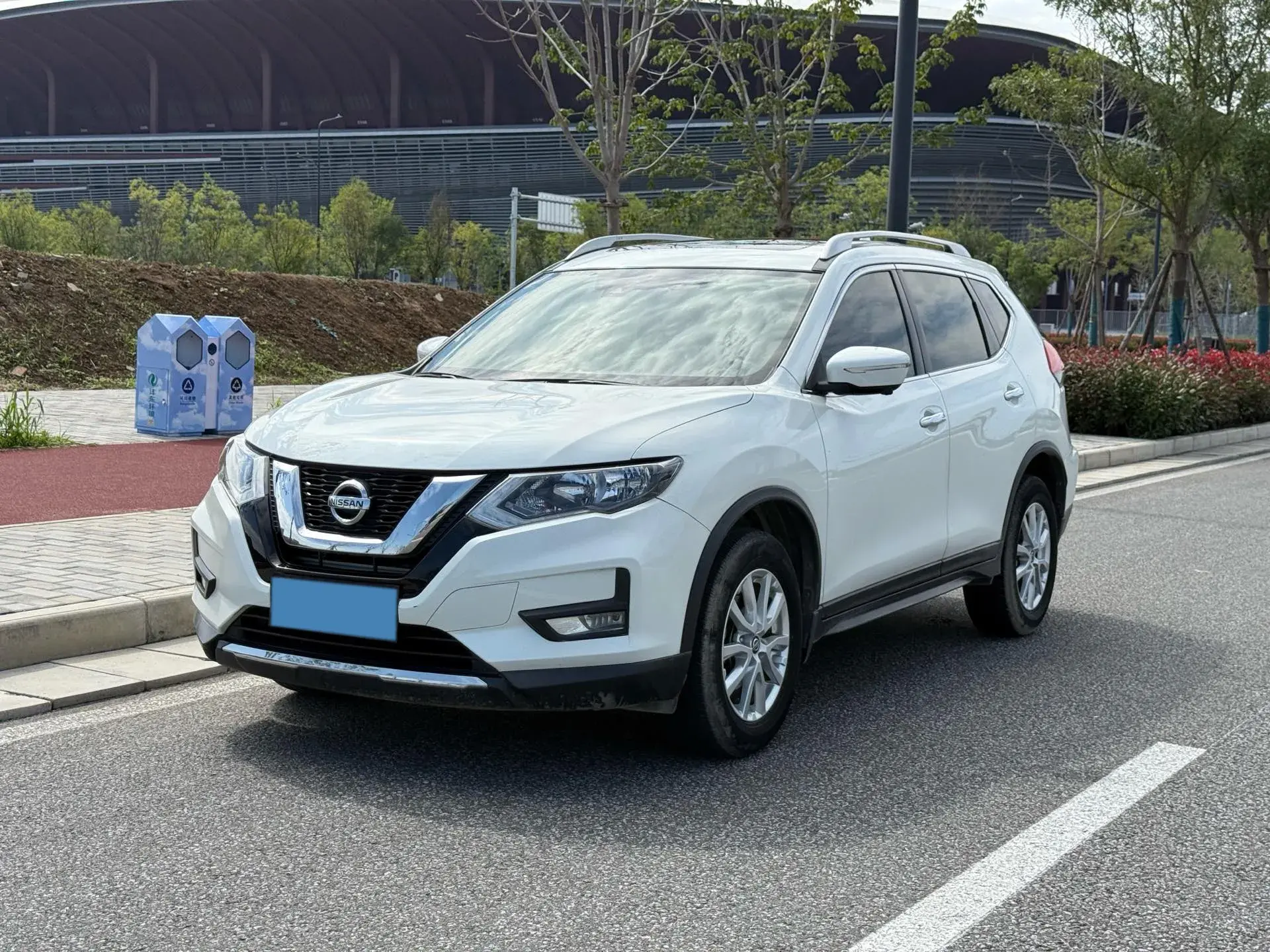 2020 NISSAN X-TRAIL view 1