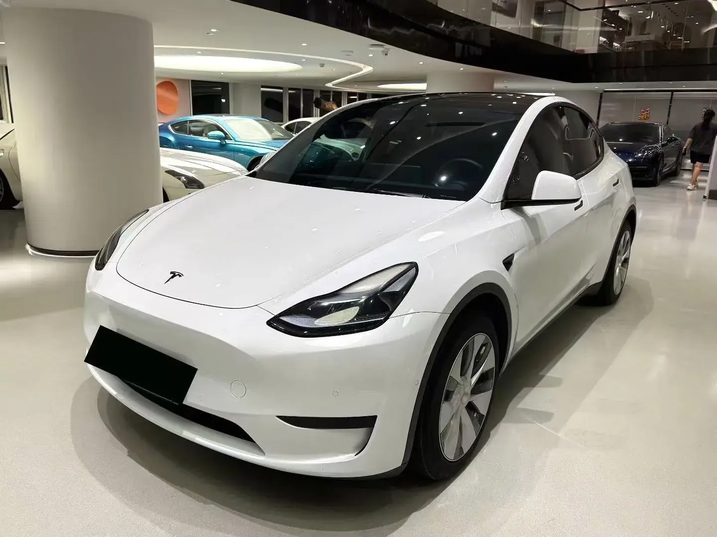 2022 TESLA MODEL view 1