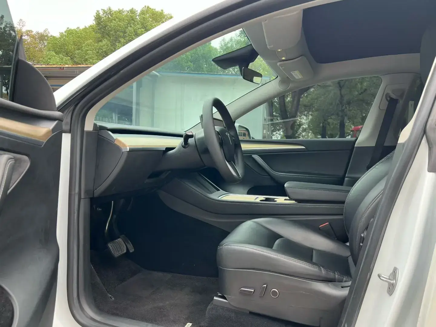 2022 TESLA MODEL thumbnail 2