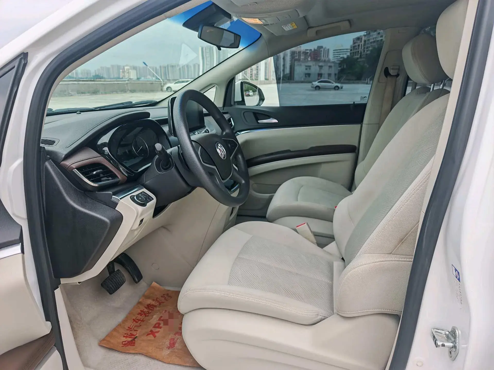 2021 BUICK GL8 thumbnail 3