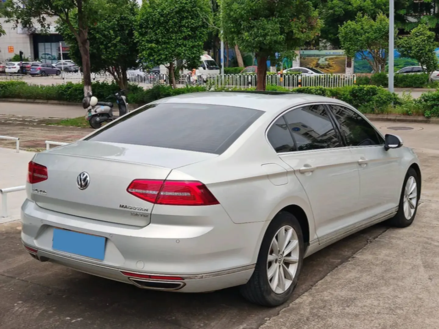 2019 VOLKSWAGEN MAGOTAN thumbnail 4