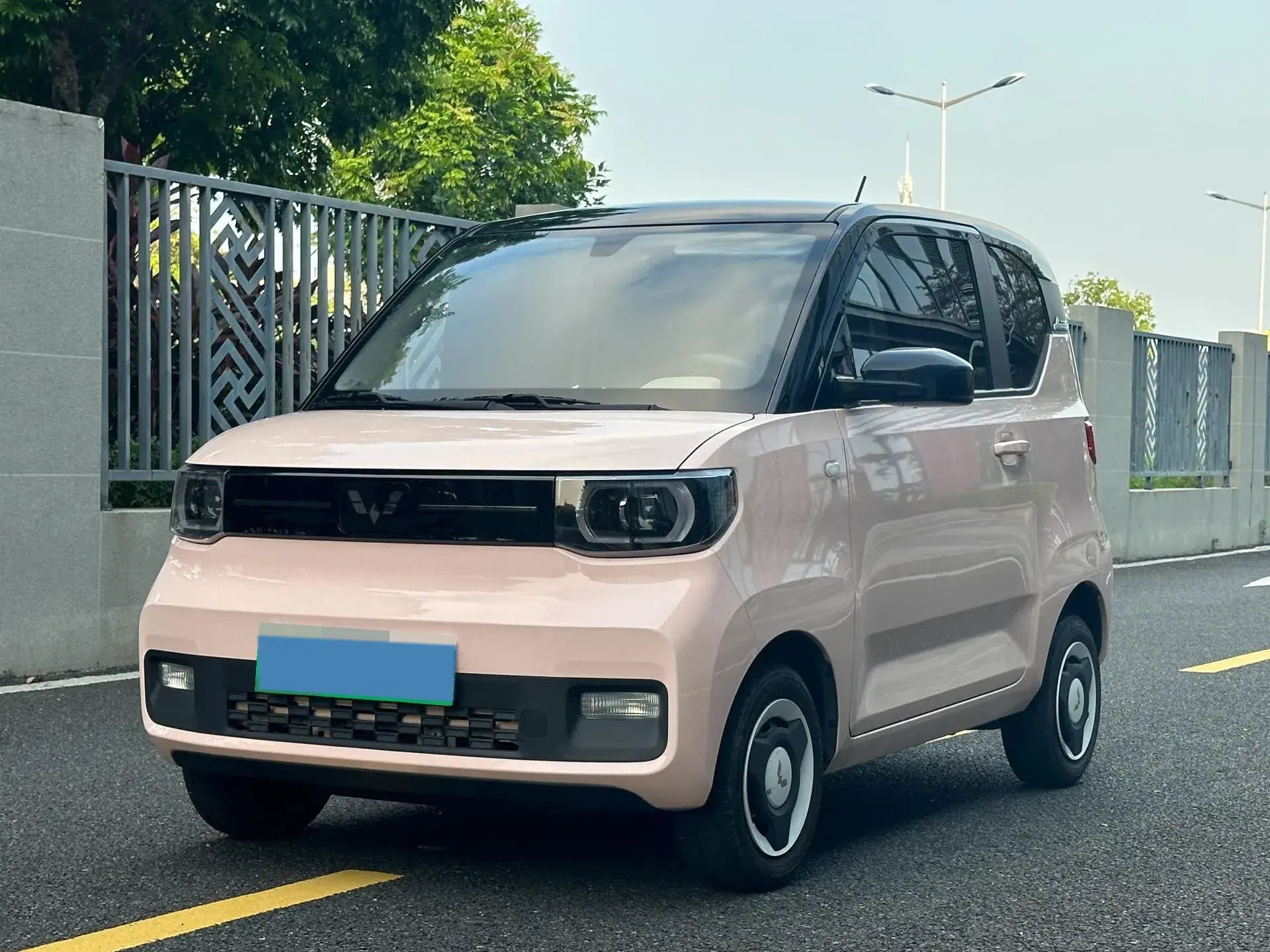 2022 WULING HONGGUANG view 1