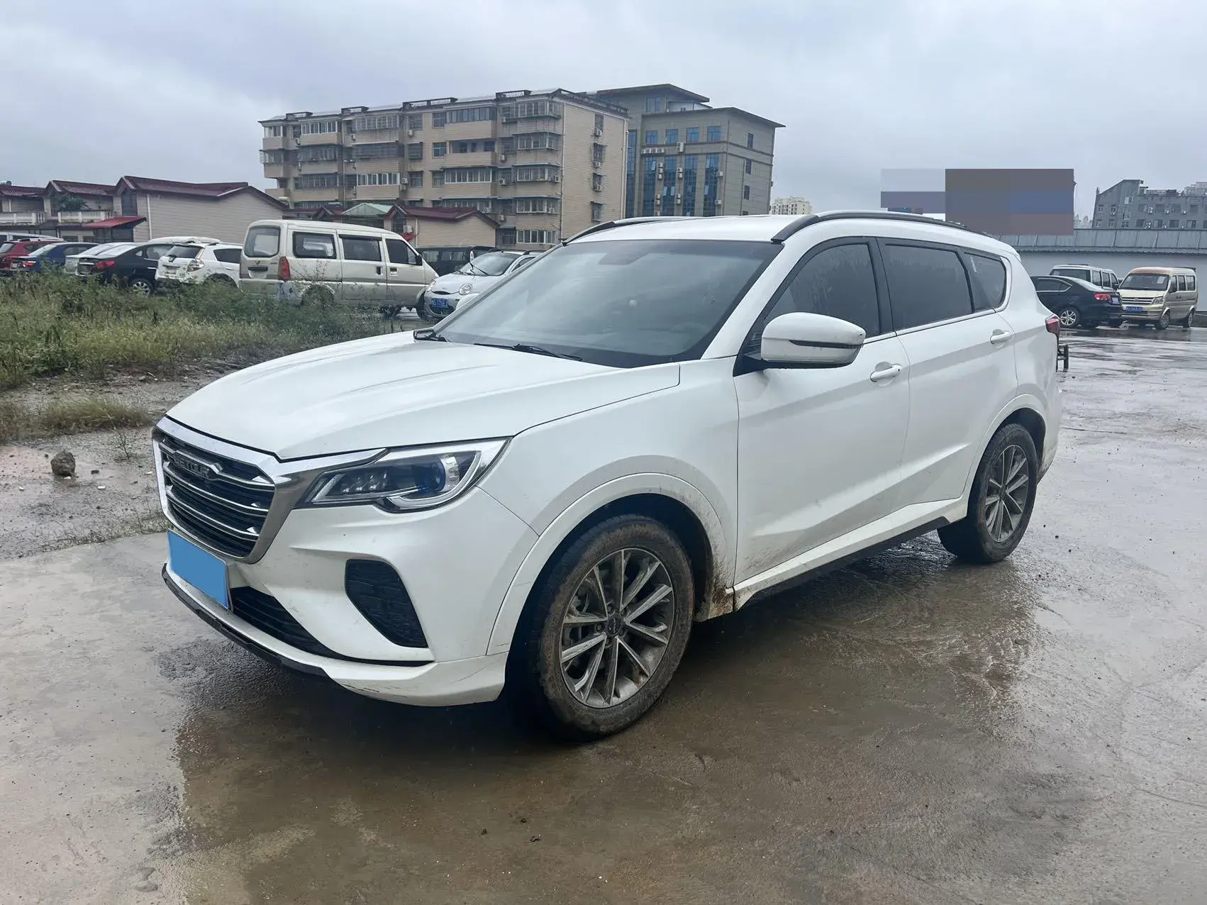 2020 JETOUR X70 view 1