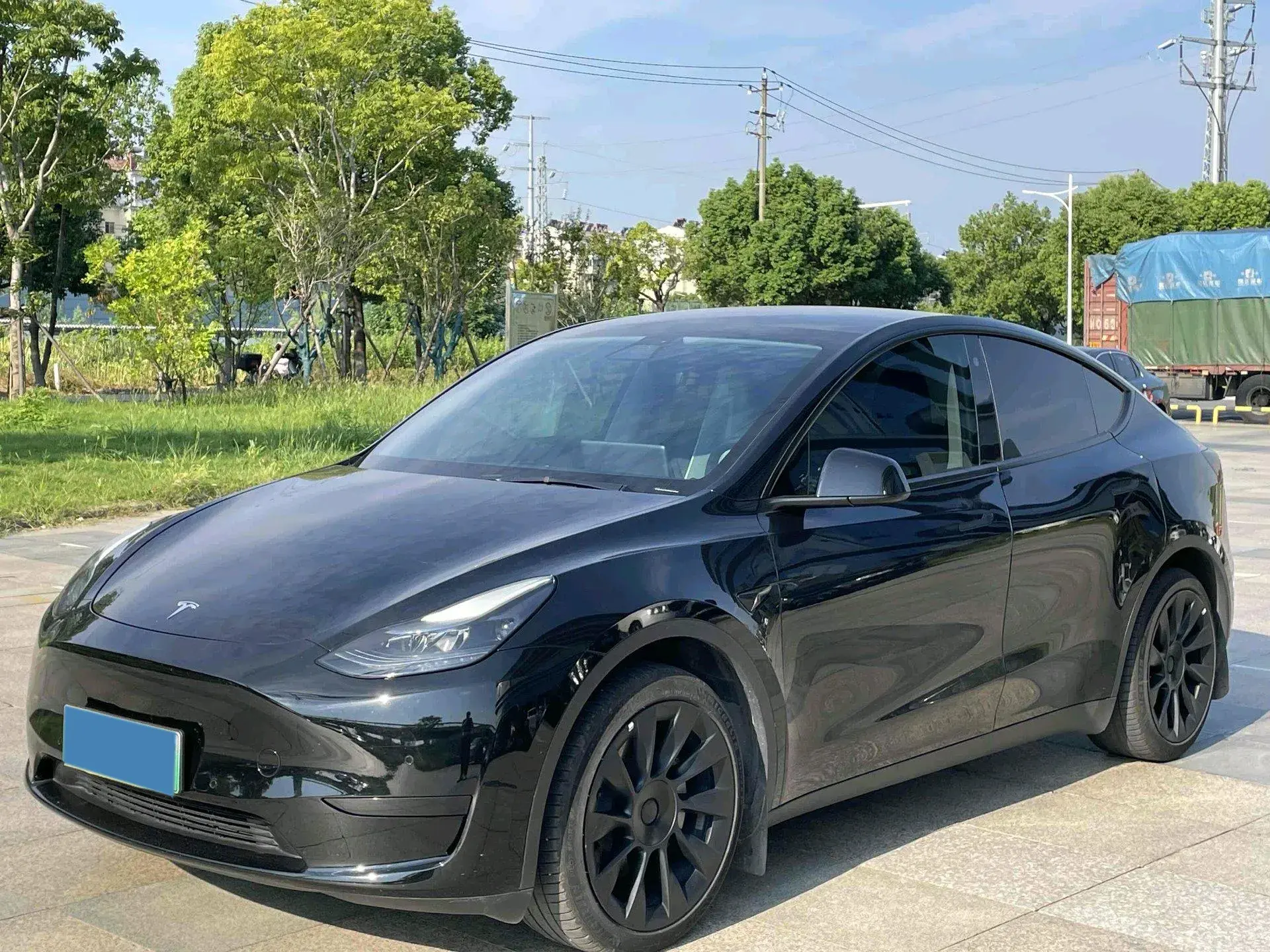 2022 TESLA MODEL view 1