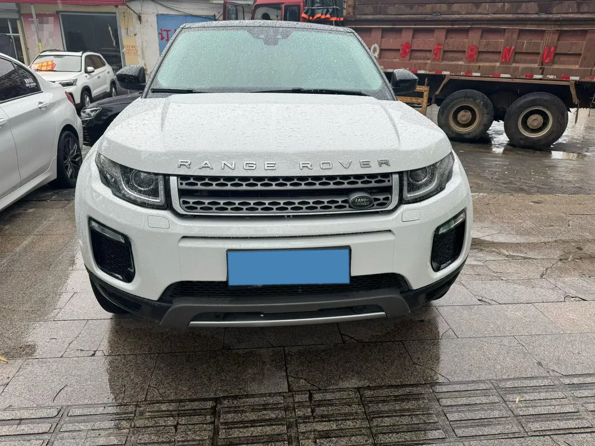 2018 LAND ROVER thumbnail 2