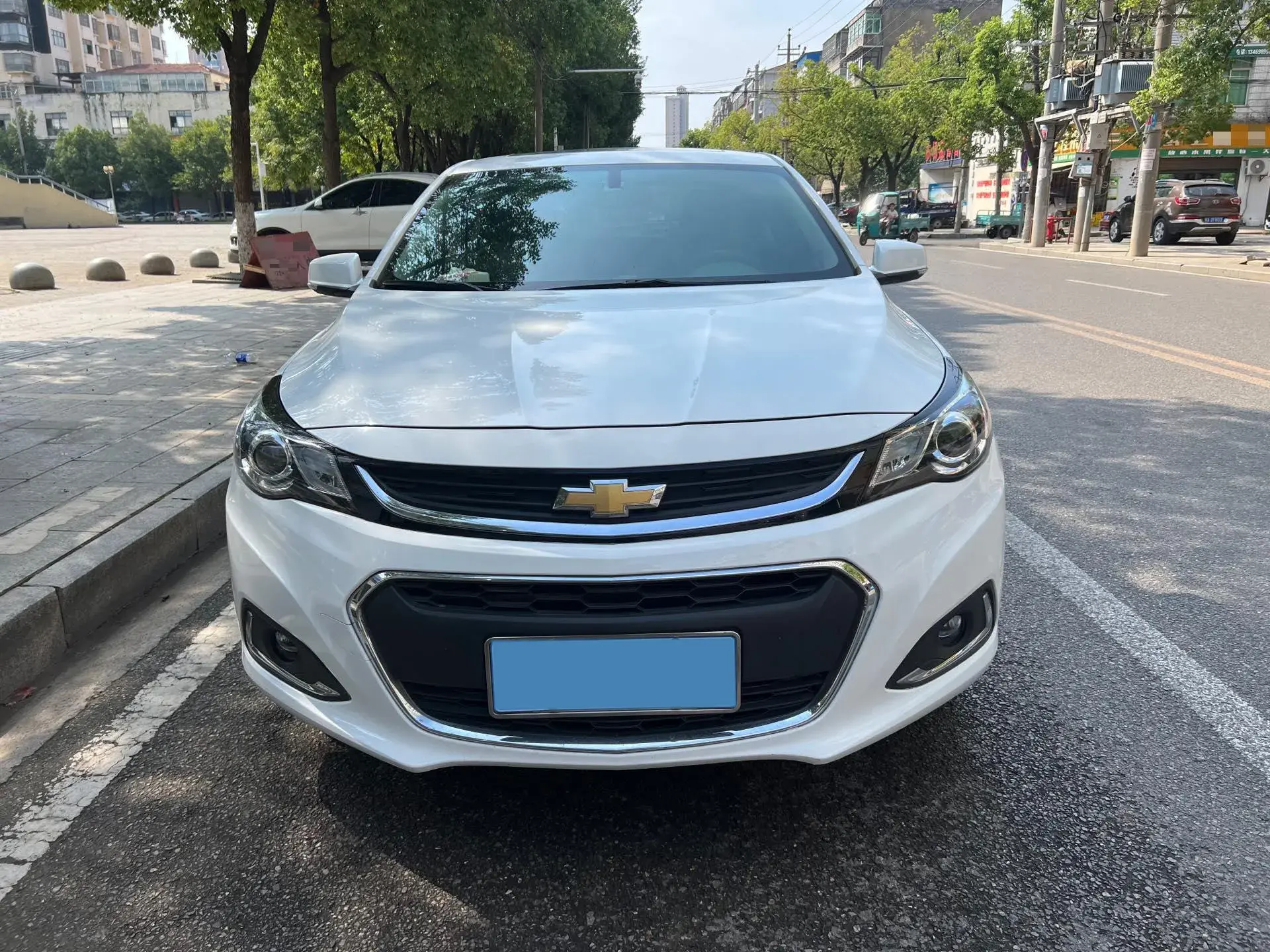 2018 CHEVROLET MALIBU thumbnail 2