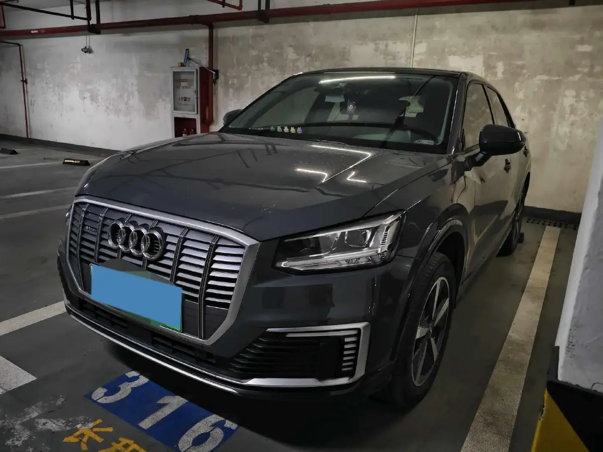 2019 Audi Q2L e-tron BEV 39.7KWH