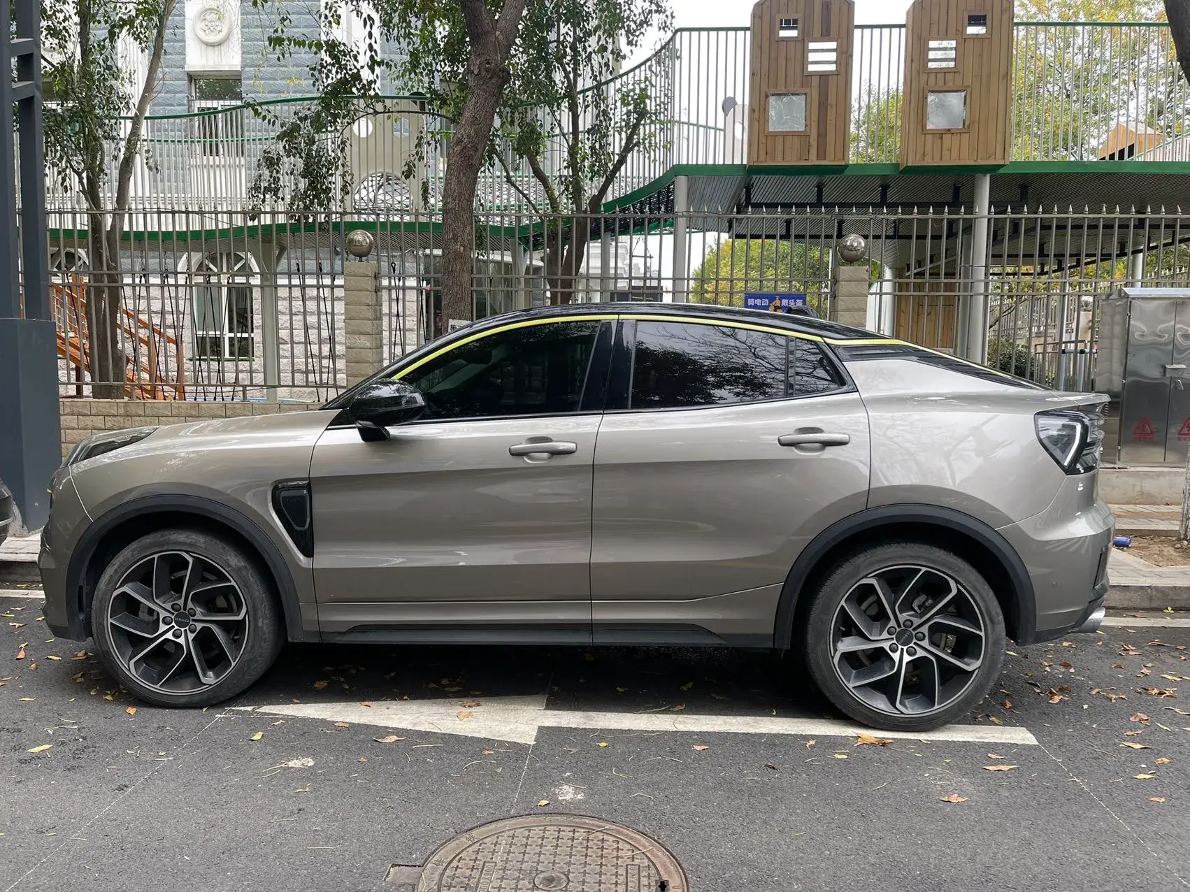 2020 LYNK&CO 05 thumbnail 2