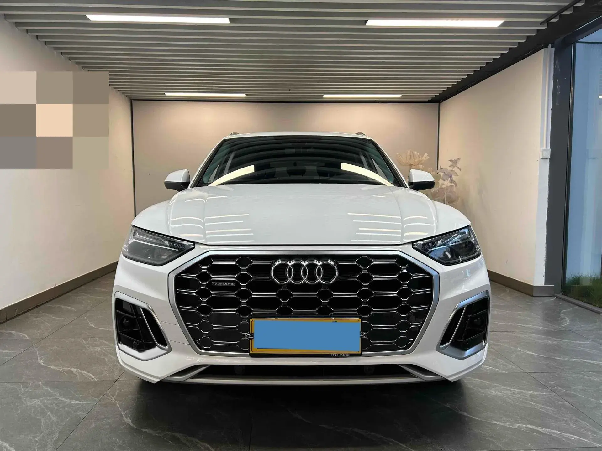 2022 AUDI Q5L thumbnail 2