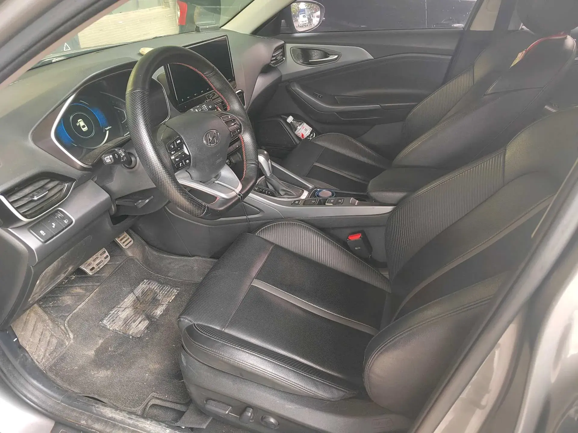 2019 HYUNDAI LA thumbnail 2