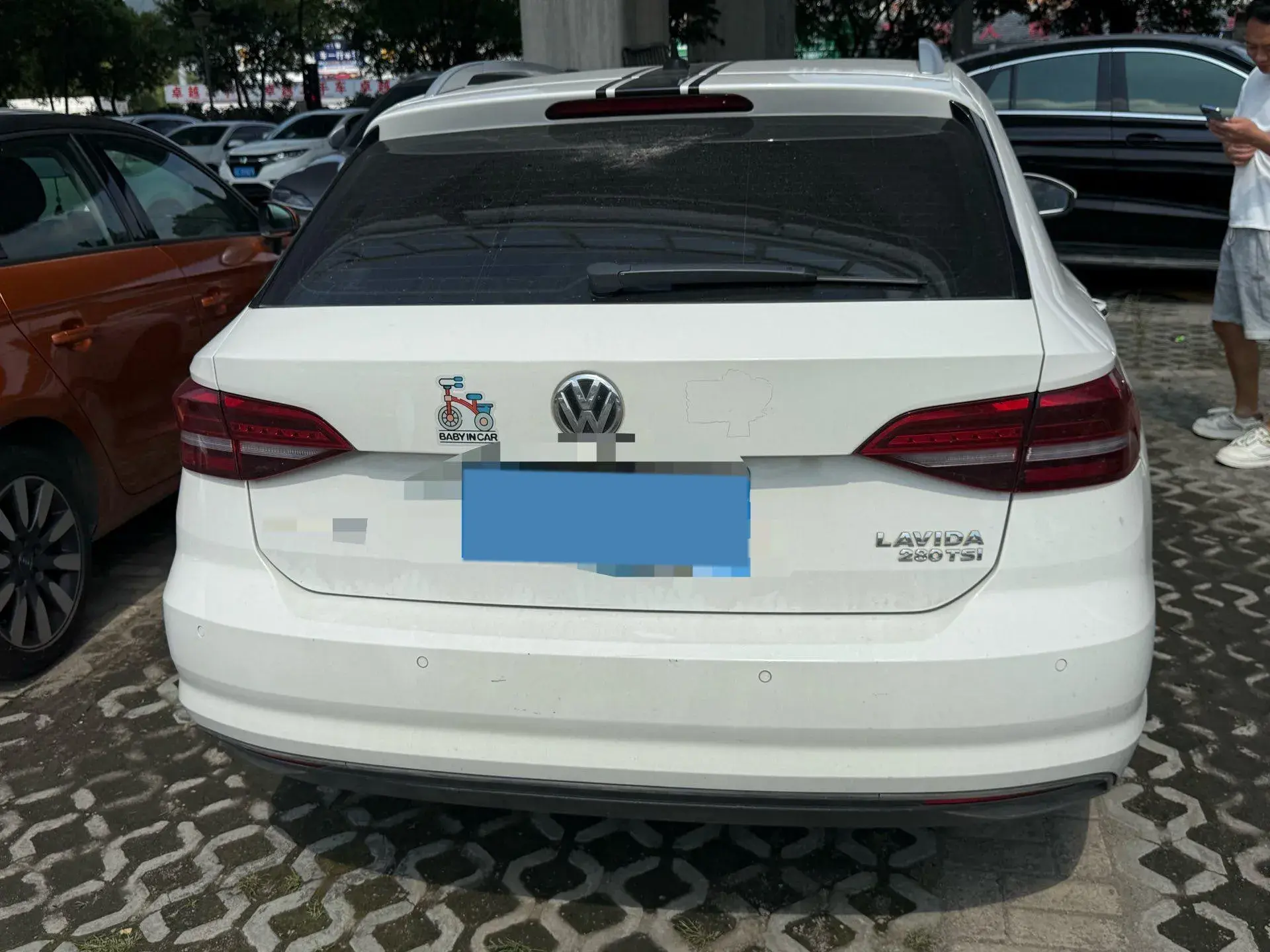 2018 VOLKSWAGEN LAVIDA thumbnail 4