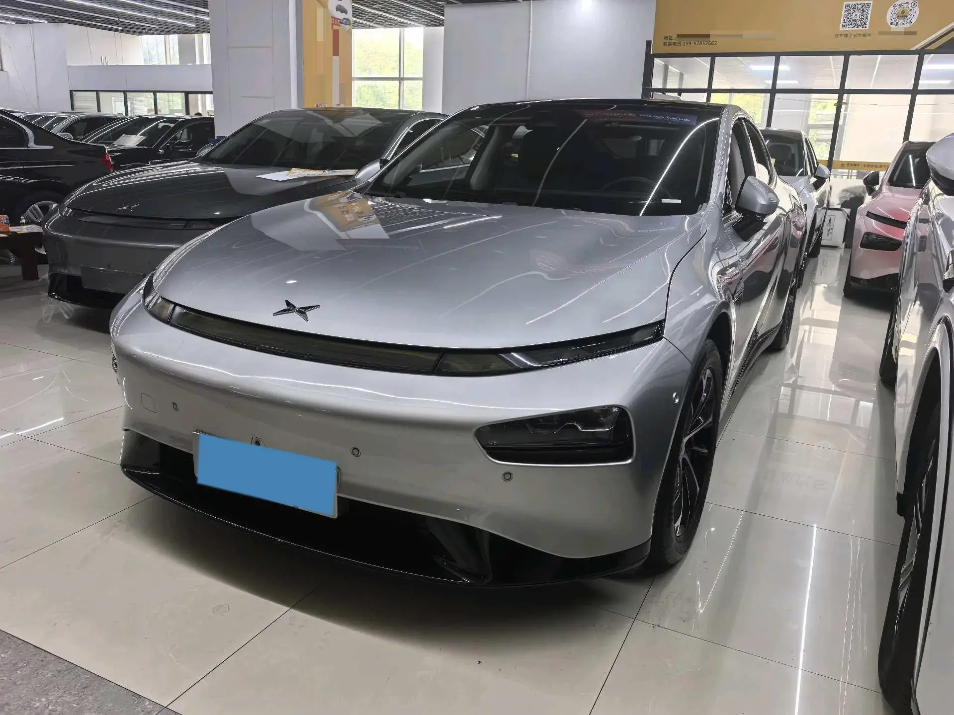 2022 XPENG P7 view 1