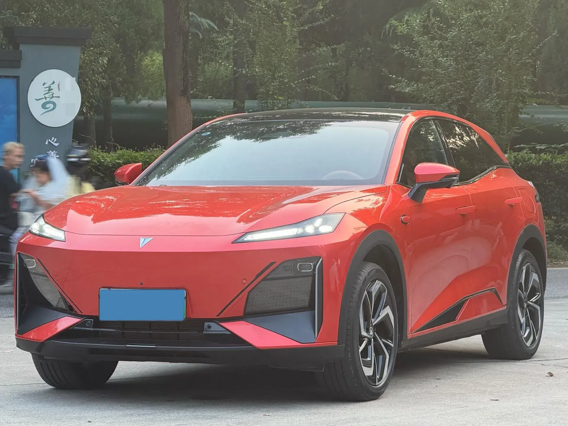 2024 DEEPAL S07 view 1