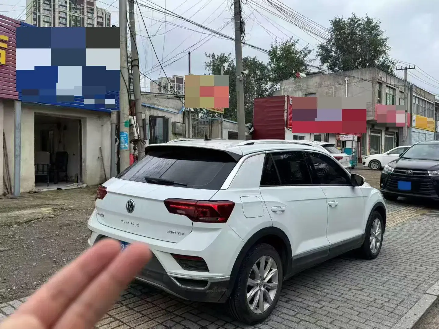 2020 VOLKSWAGEN T-ROC thumbnail 4