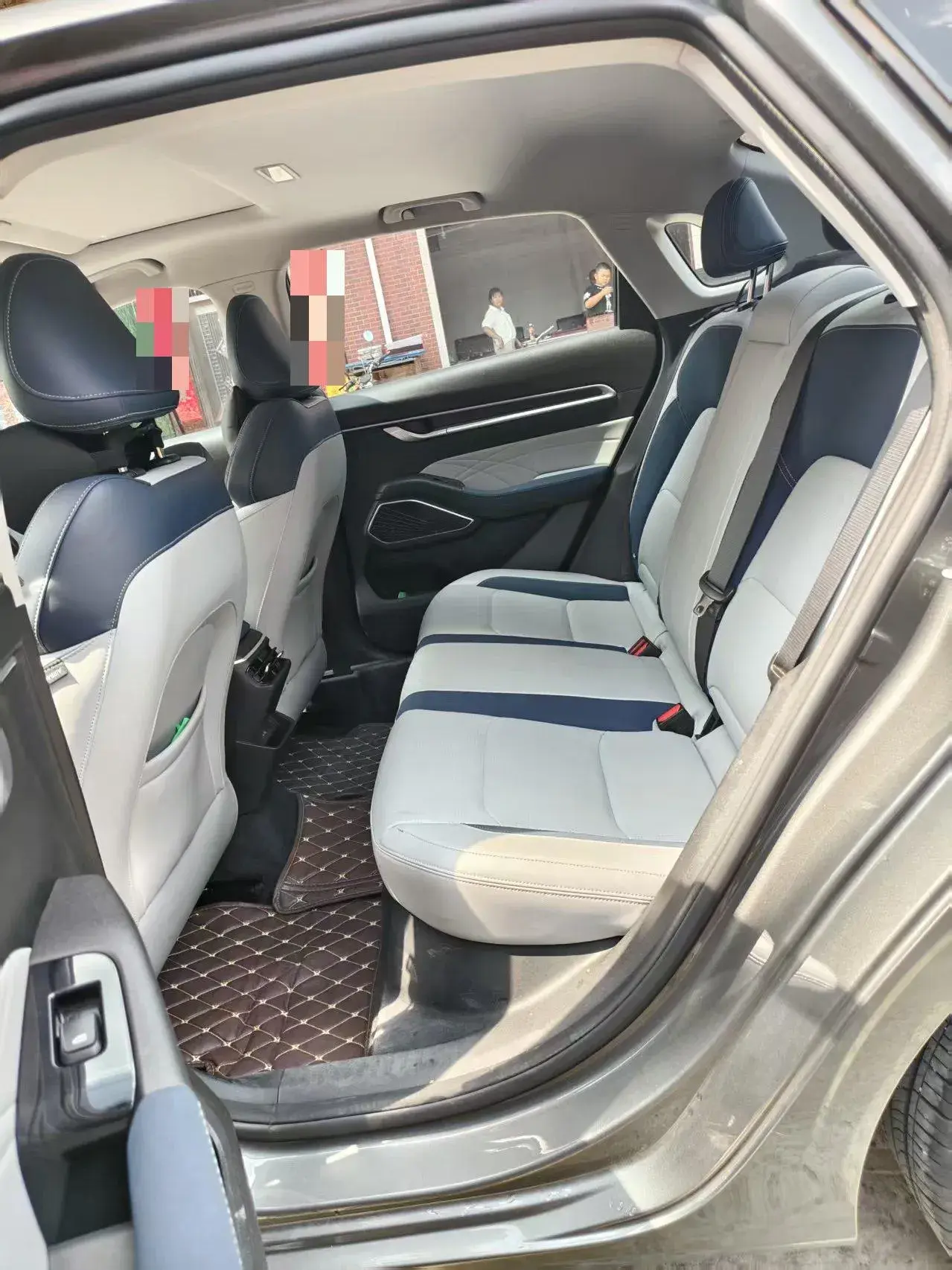 2022 GEELY EMGRAND thumbnail 3