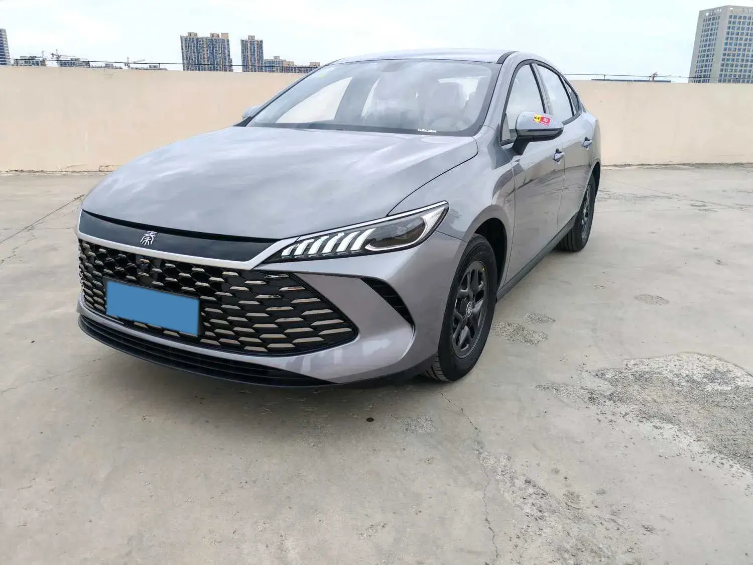 2025 BYD QIN view 1
