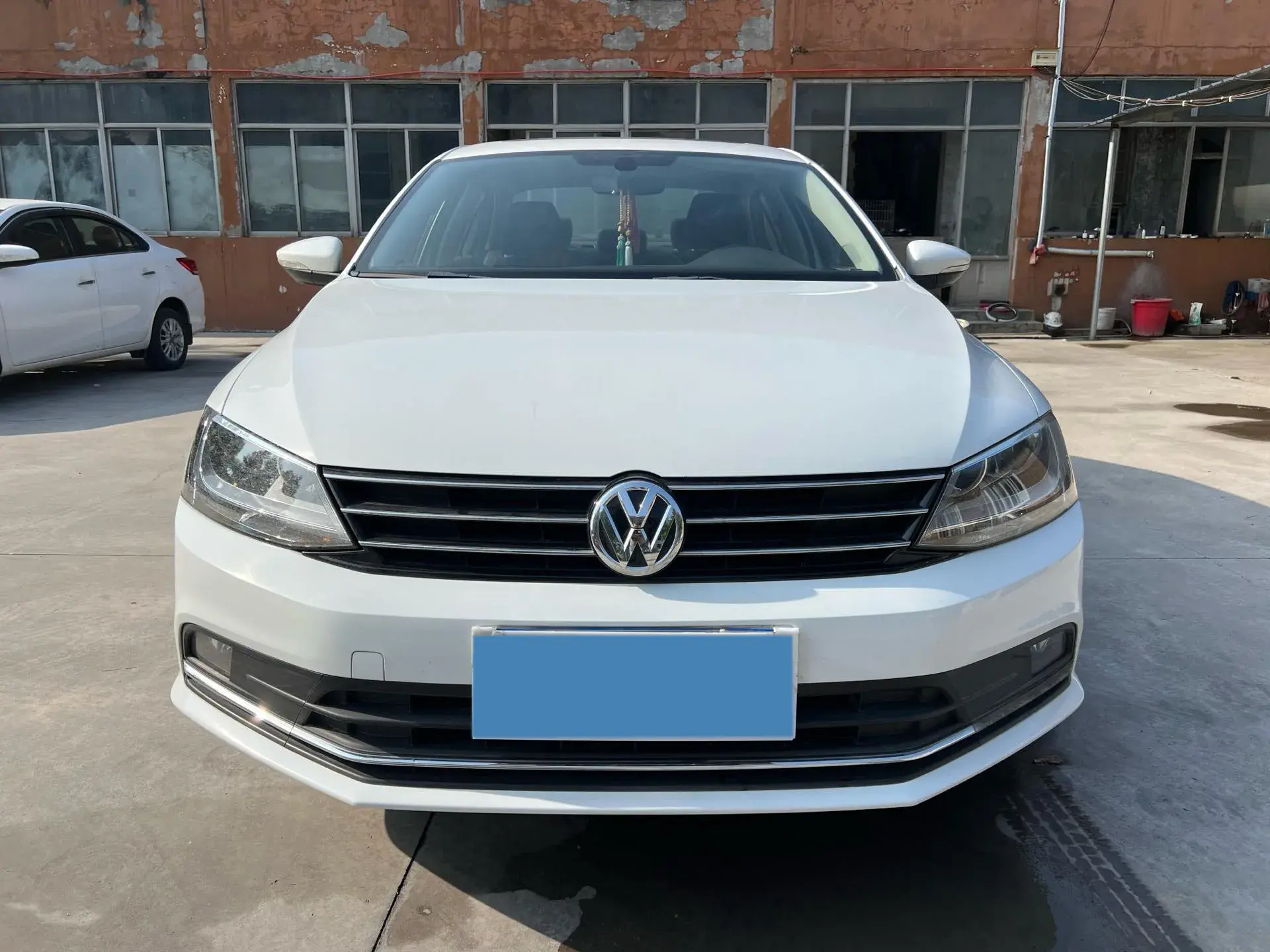 2018 VOLKSWAGEN SAGITAR thumbnail 2