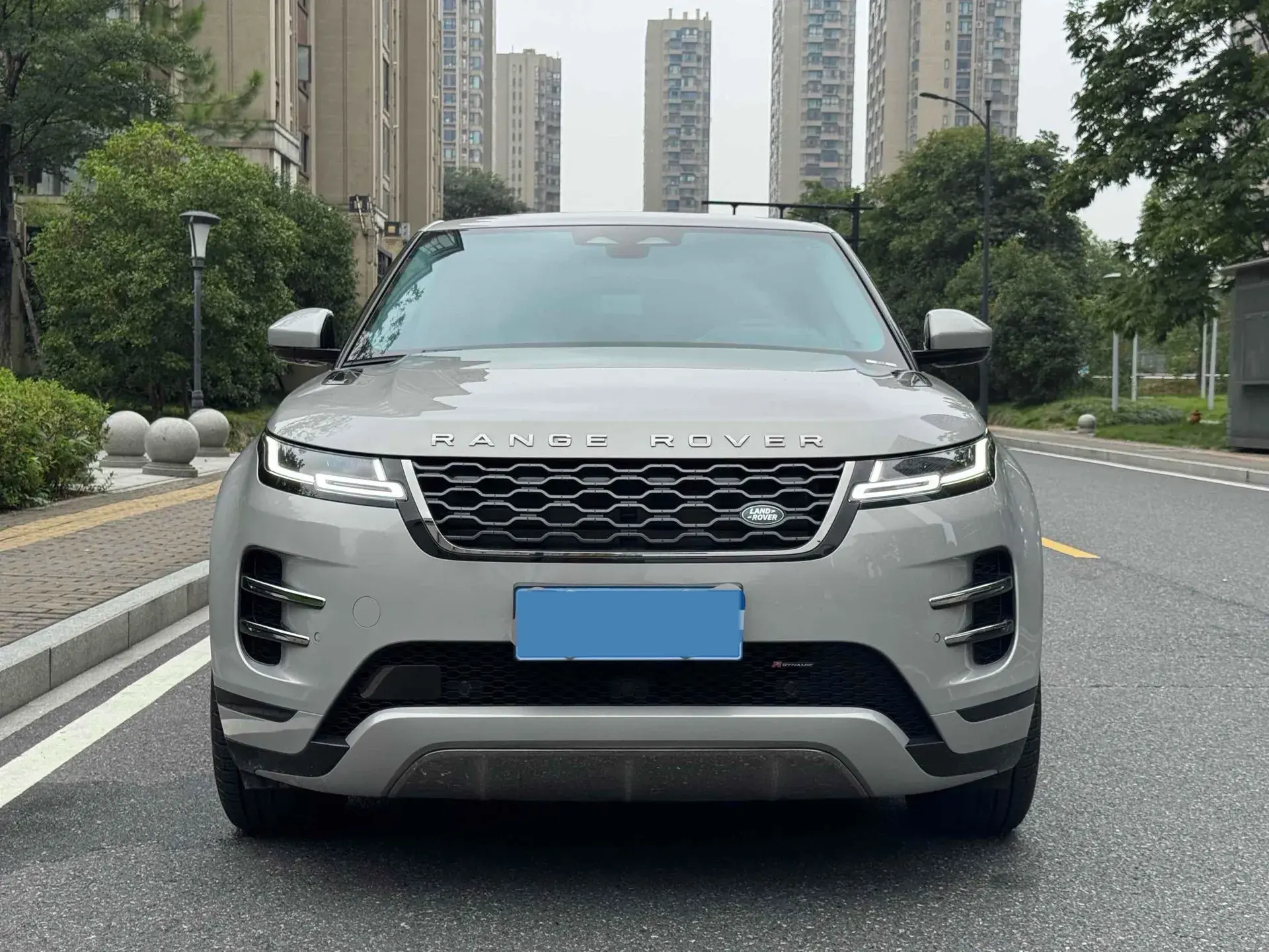 2023 LAND ROVER thumbnail 2