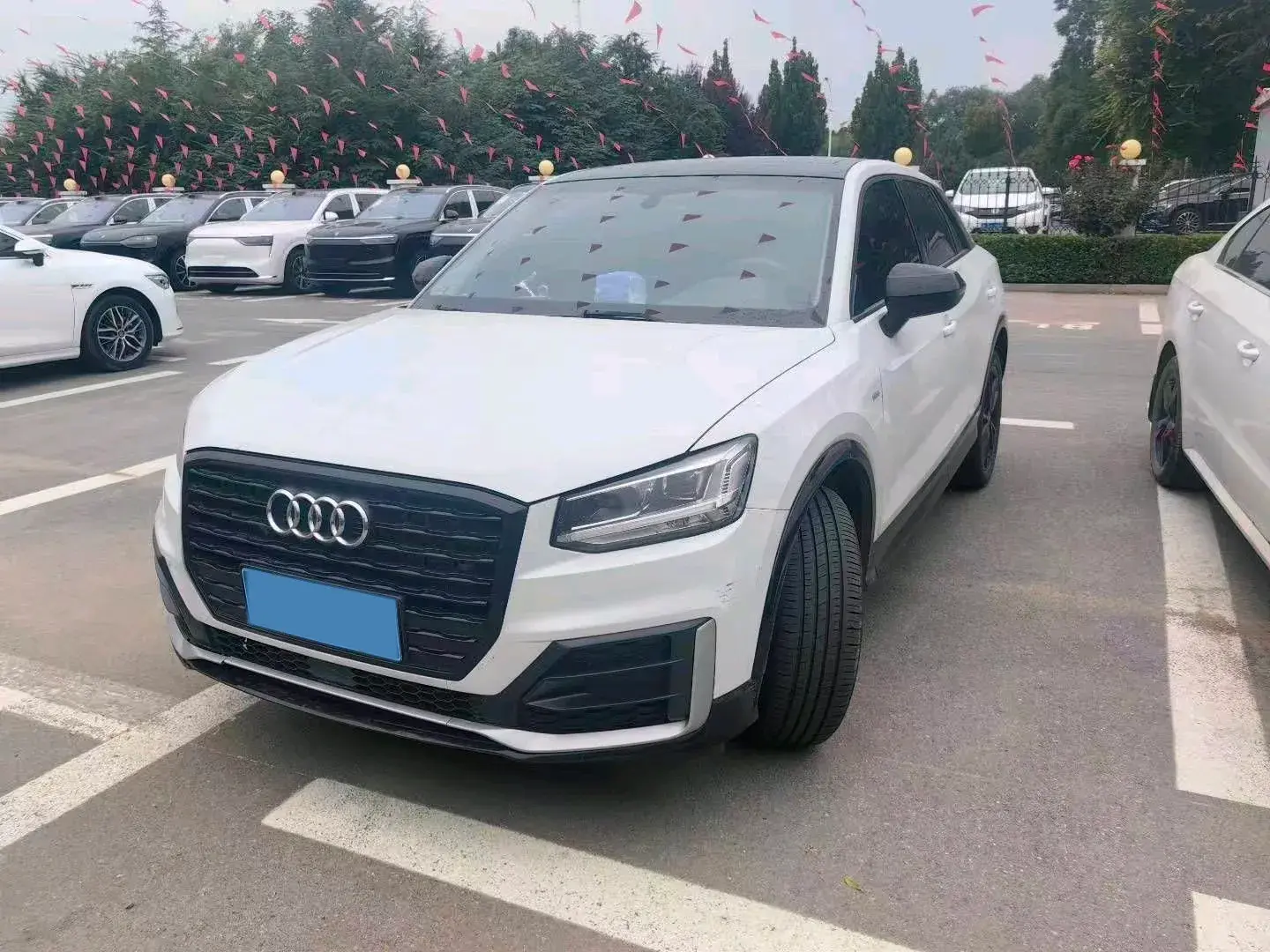 2018 AUDI Q2L view 1