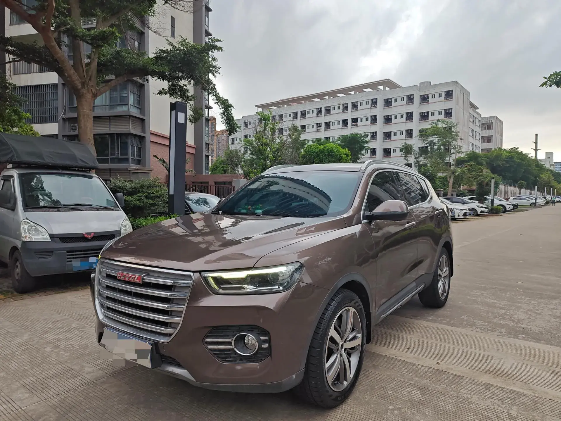 2017 HAVAL H6 view 1