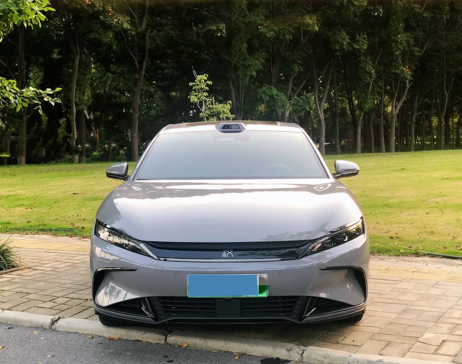 2025 BYD HAN thumbnail 3