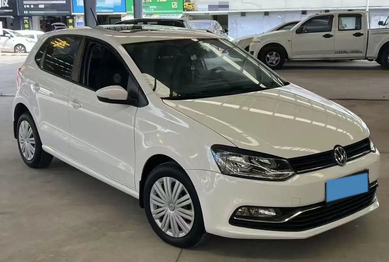 2016 VOLKSWAGEN POLO thumbnail 4