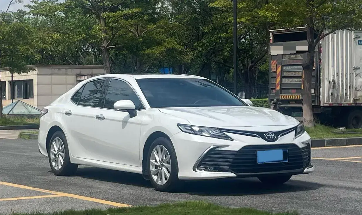 2021 TOYOTA CAMRY thumbnail 3