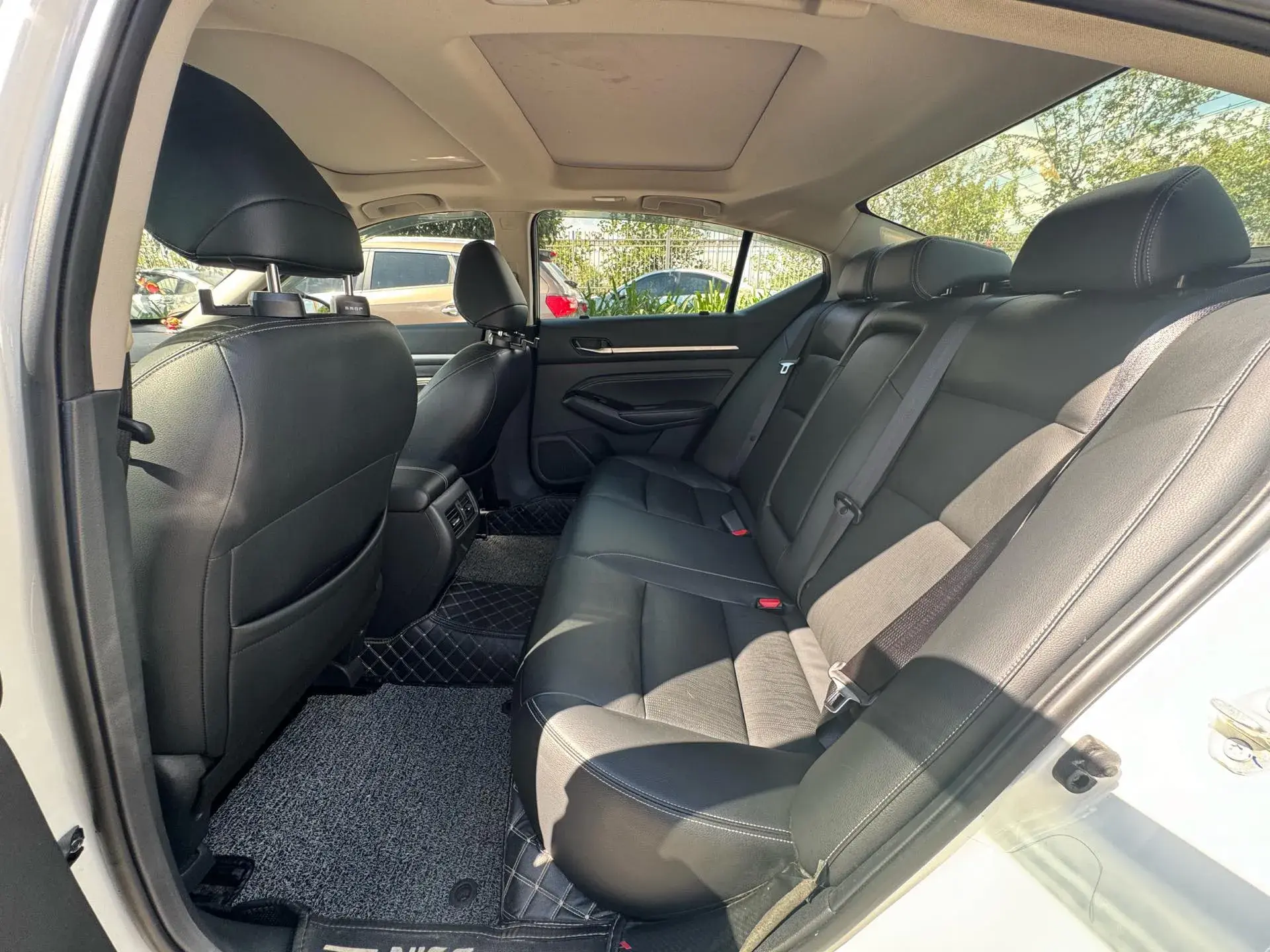 2021 NISSAN TEANA thumbnail 4