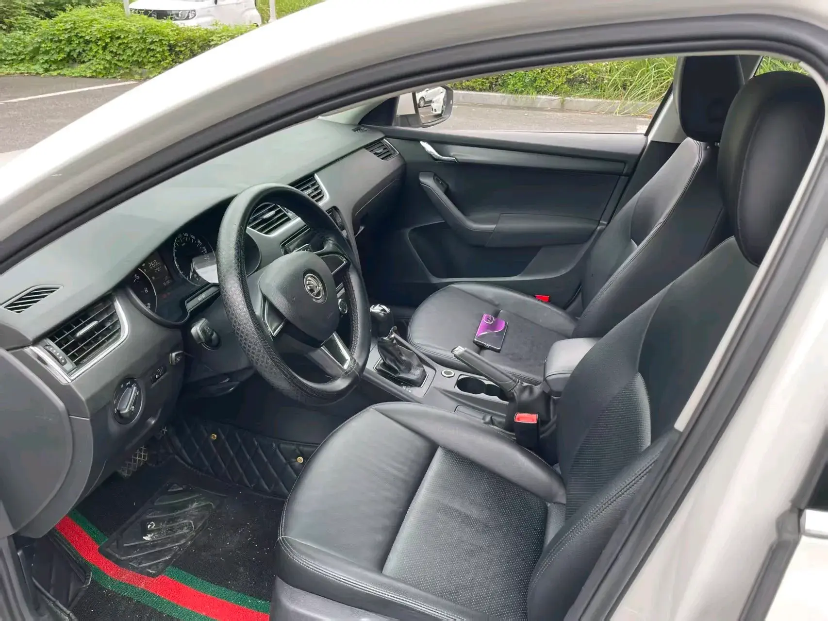 2017 SKODA OCTAVIA thumbnail 4