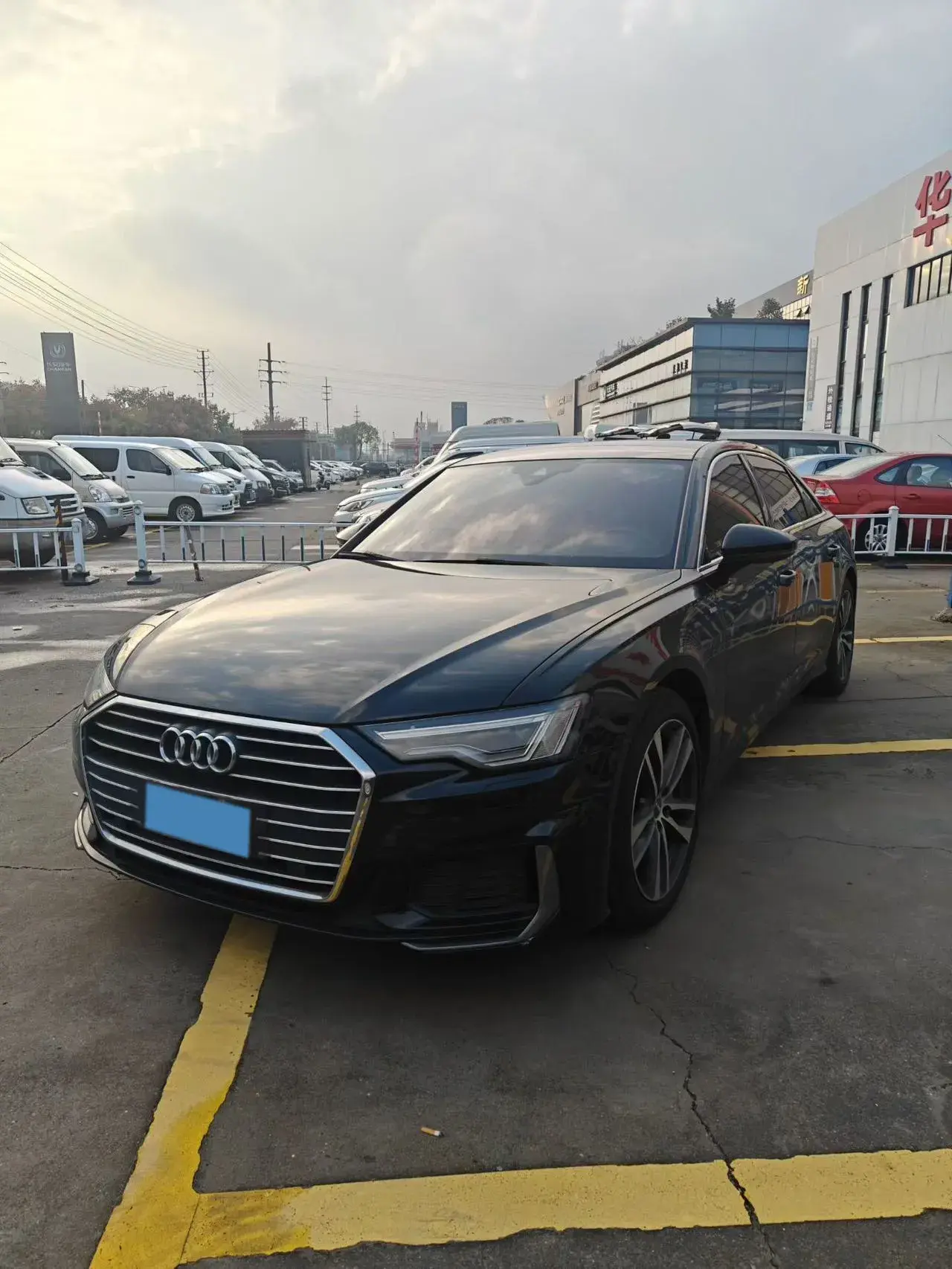 2021 AUDI A6L view 1