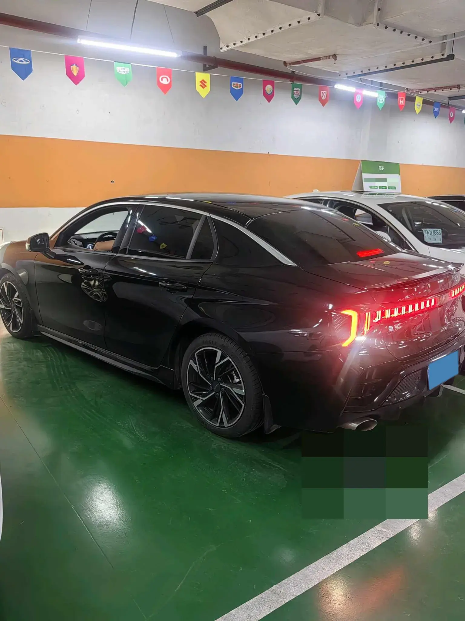 2023 LYNK&CO 03 thumbnail 3