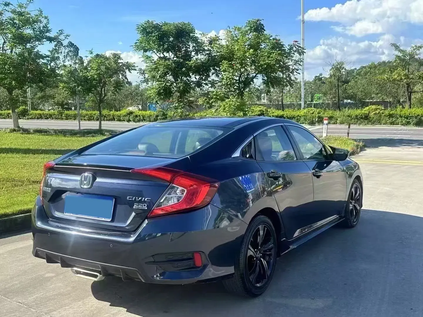 2019 HONDA CIVIC thumbnail 4