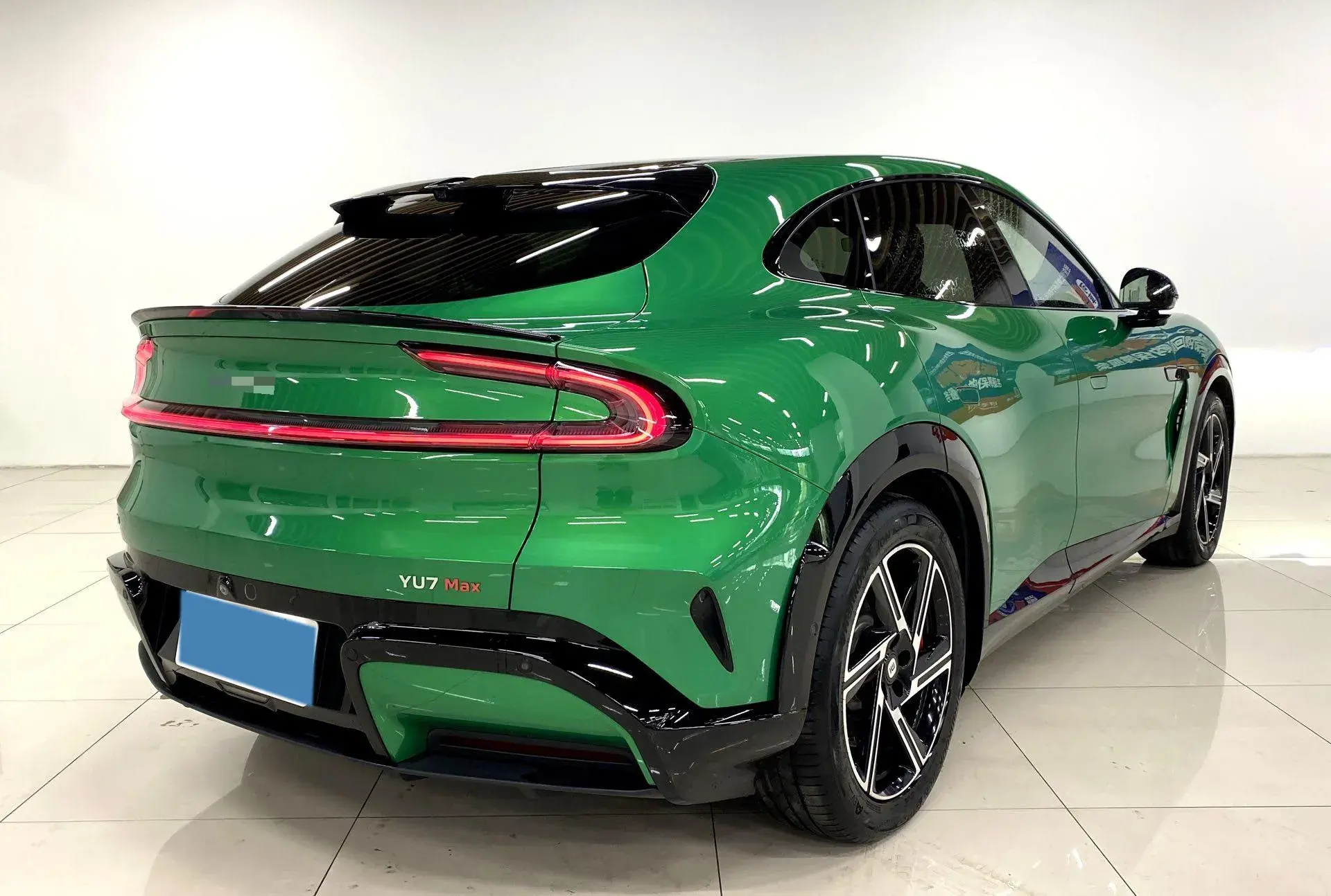 2025 MI YU7 thumbnail 3