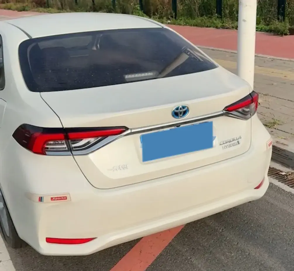 2021 TOYOTA COROLLA thumbnail 4