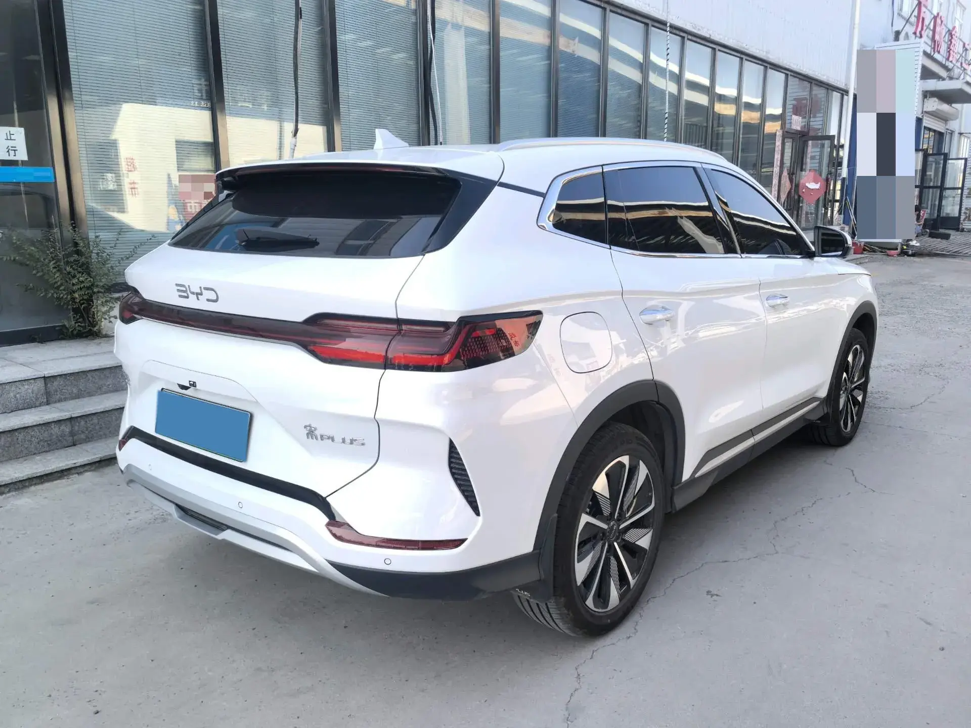 2025 BYD SONG thumbnail 4