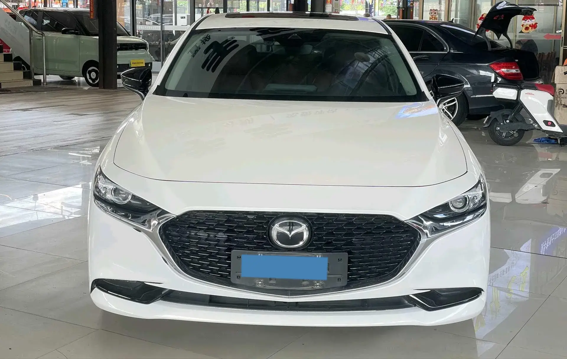 2022 MAZDA 3 thumbnail 2