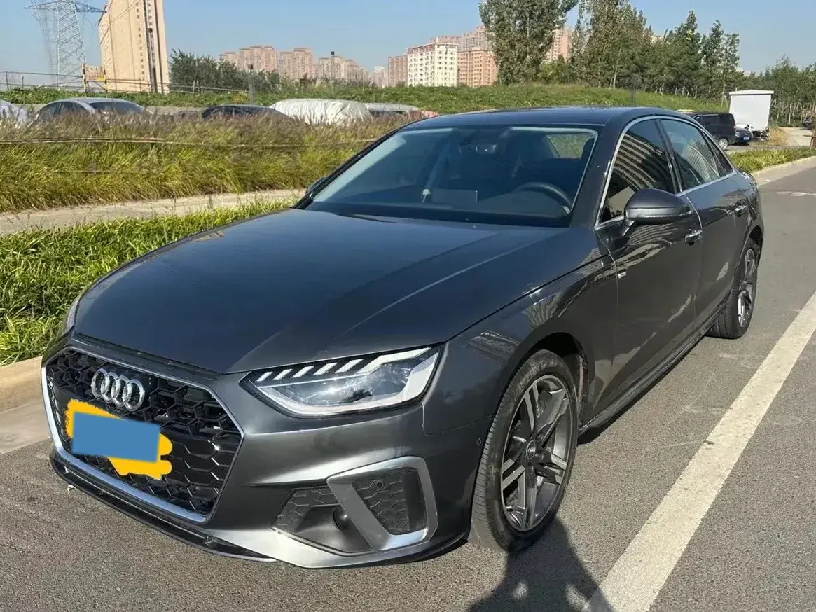 2020 AUDI A4L view 1