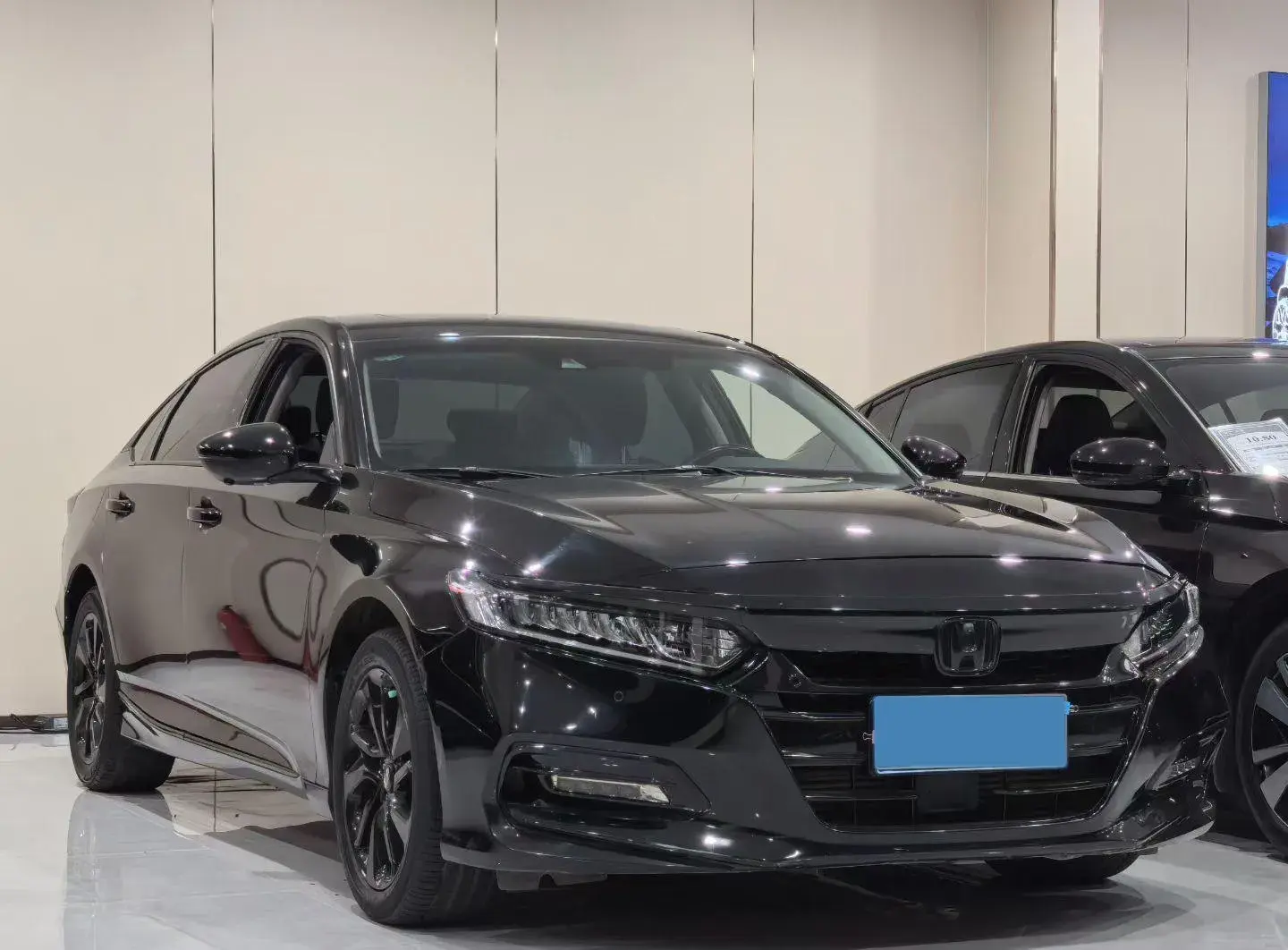 2018 HONDA ACCORD thumbnail 3