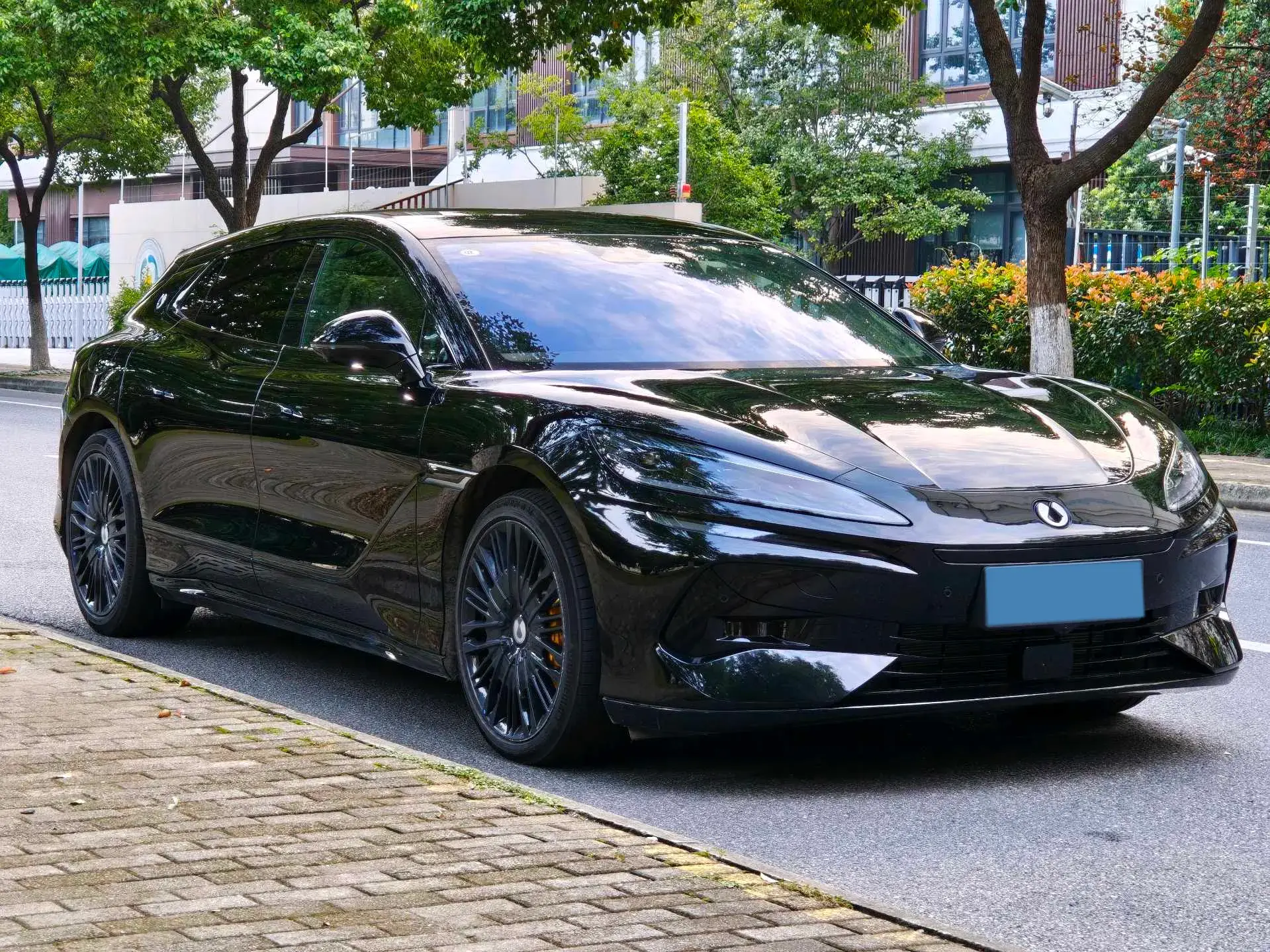 2024 DENZA DENZAZ9GT thumbnail 3