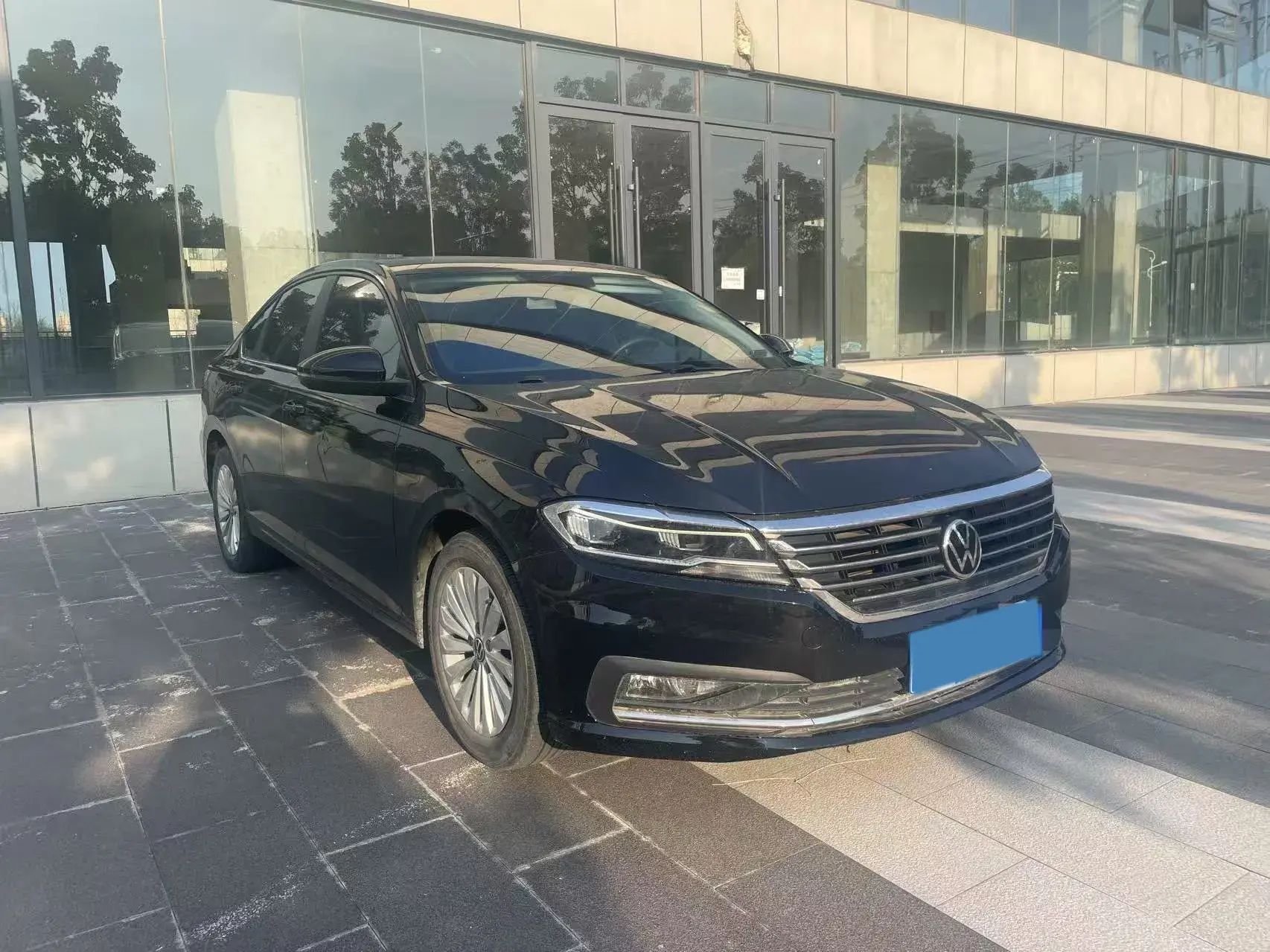 2021 VOLKSWAGEN LAVIDA thumbnail 3