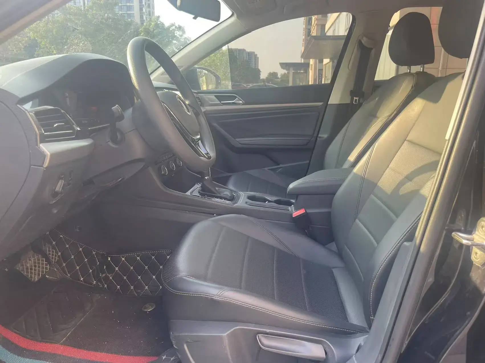 2021 VOLKSWAGEN LAVIDA thumbnail 4