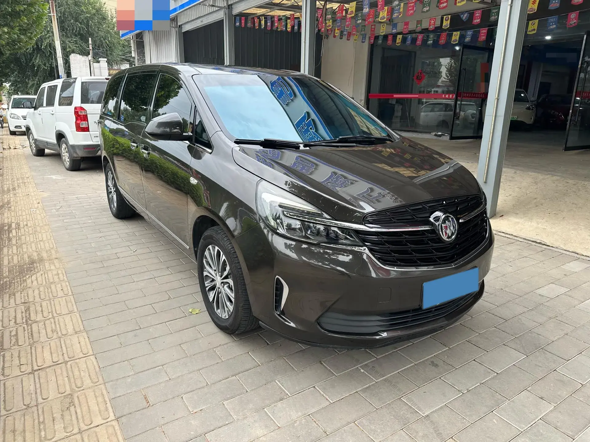 2021 BUICK GL8 thumbnail 3